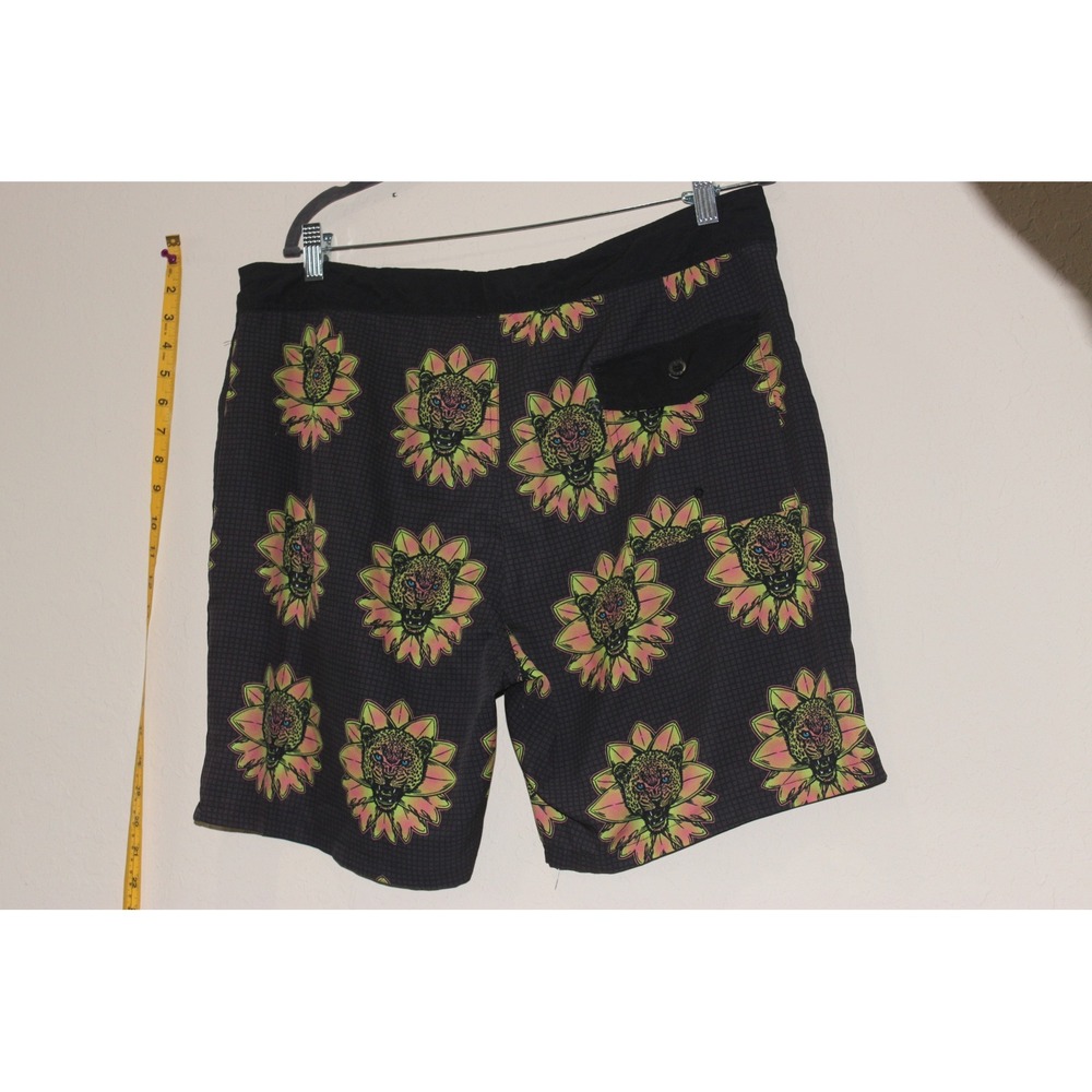 Vintage‎ Y2K Lost Enterprises Boardies Swim Trunks Leopard Floral Graphic Print